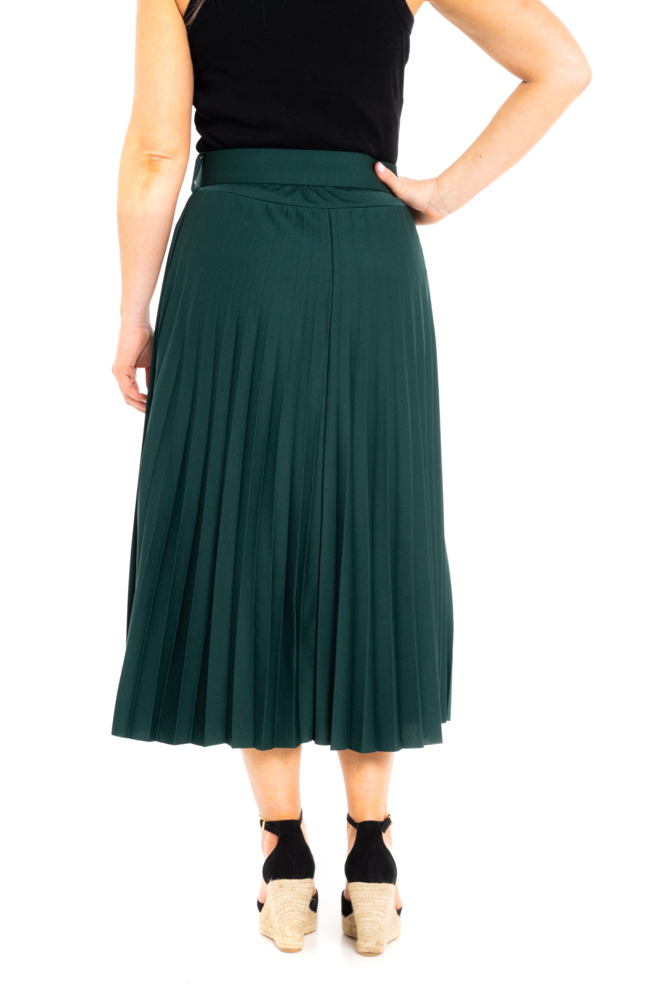 Pleated belted skirt